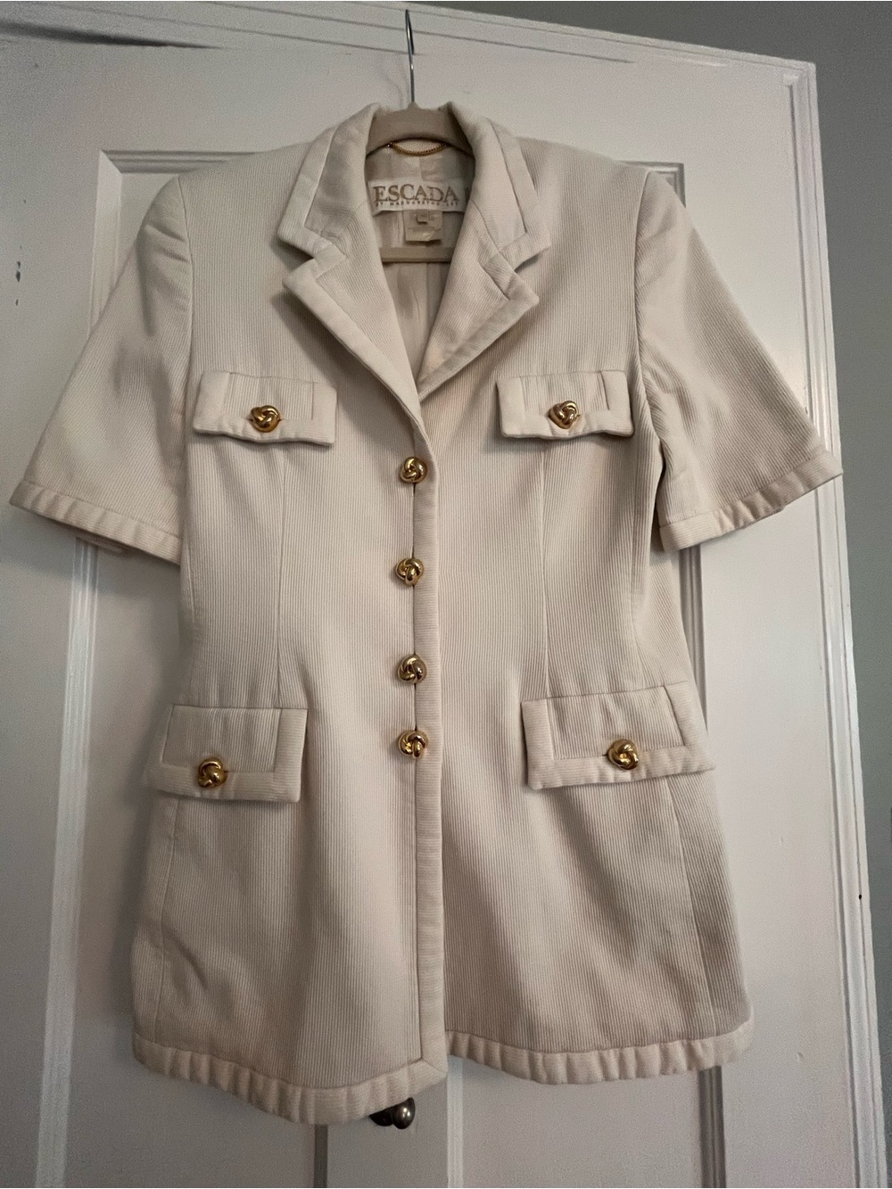 Vintage Escada Cream Short-Sleeve Tailored Jacket with Gold Buttons